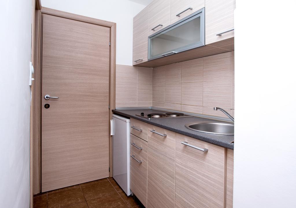 Apartments Durovic Петровац Экстерьер фото