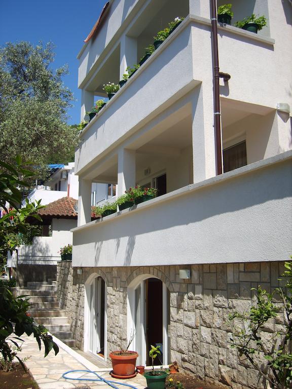 Apartments Durovic Петровац Экстерьер фото