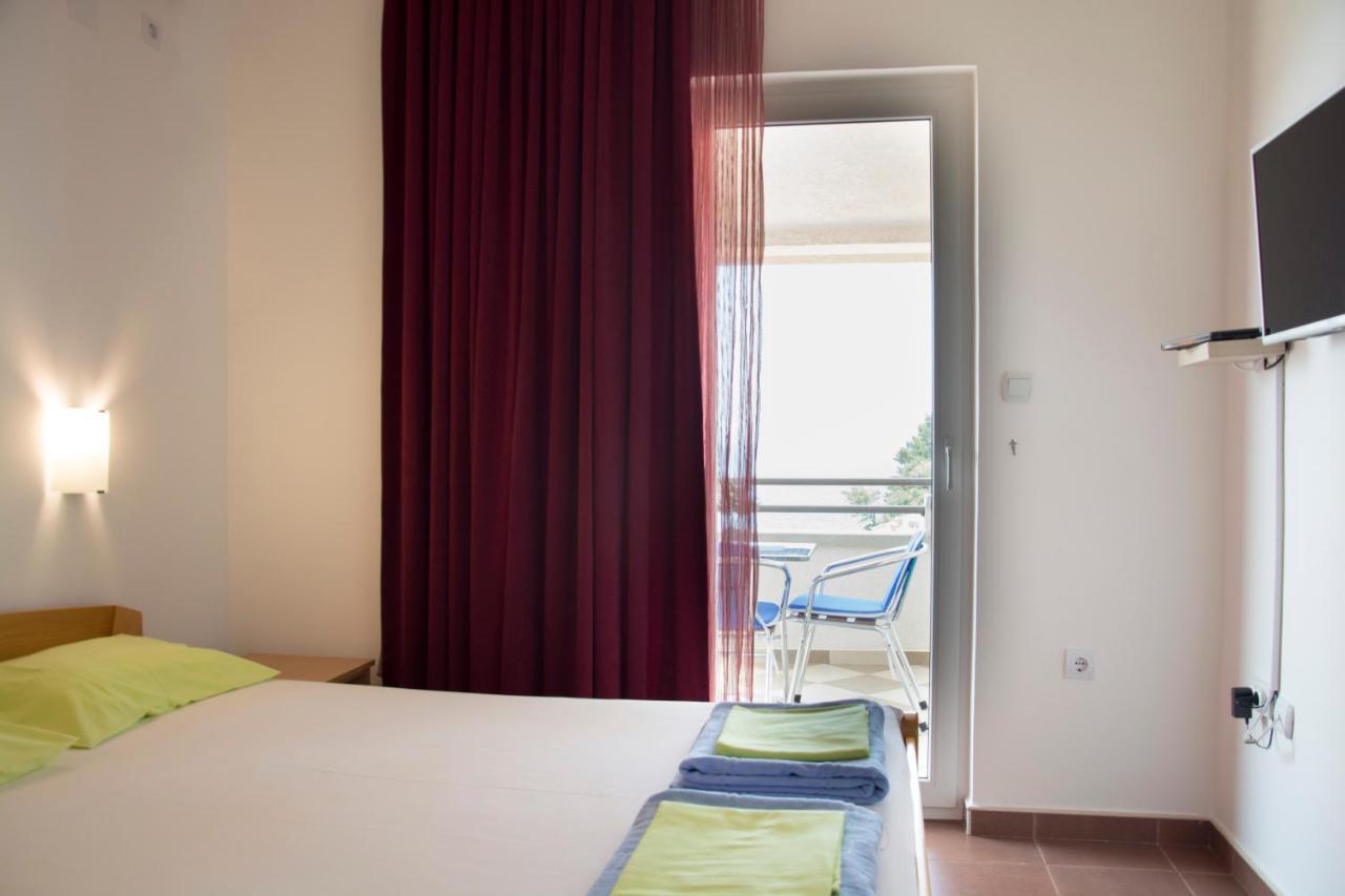 Apartments Durovic Петровац Экстерьер фото