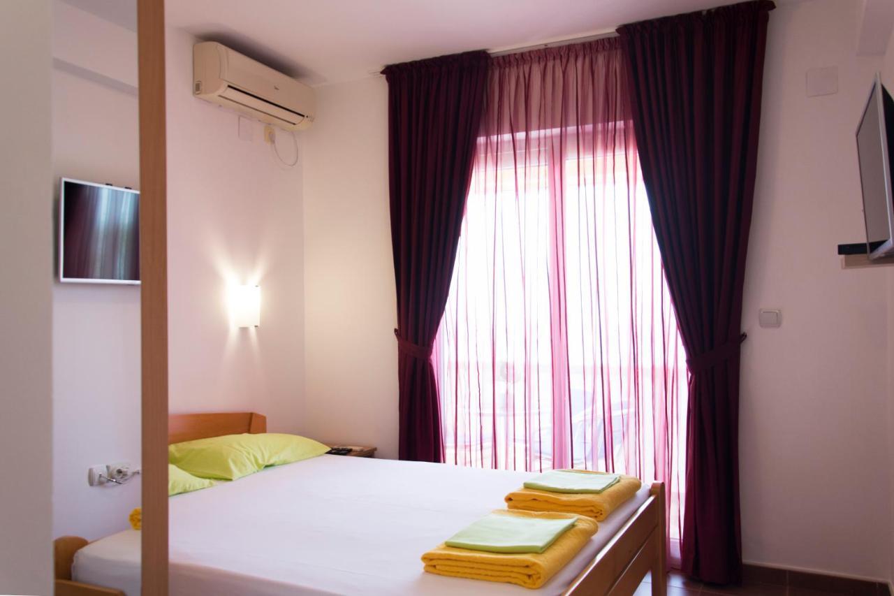 Apartments Durovic Петровац Экстерьер фото