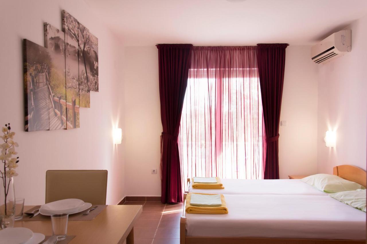 Apartments Durovic Петровац Экстерьер фото